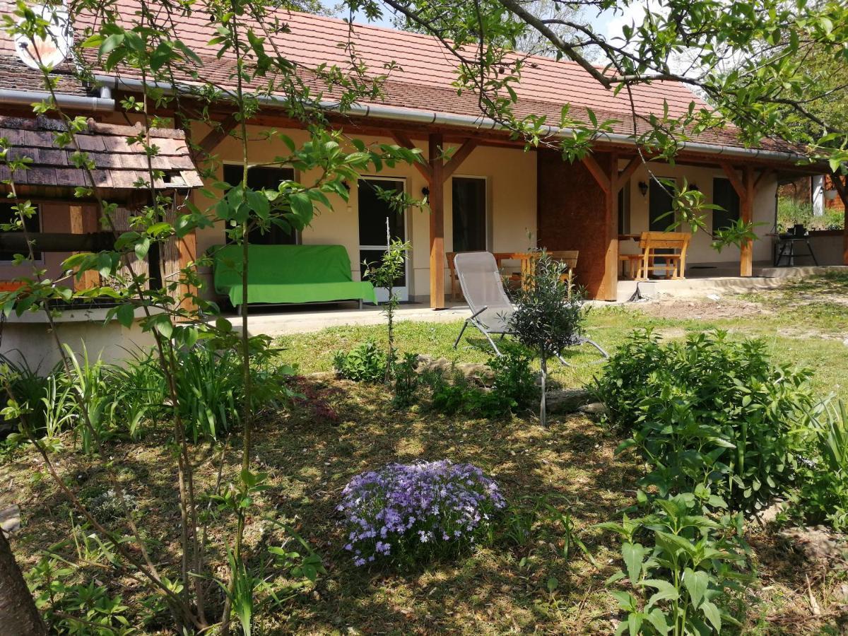 Flóra Apartmanok Kehidakustány Exterior foto